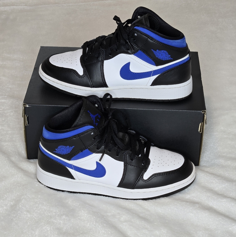 Jordan 1 Mid Grade School (6Y) White/Racer Blue-Black